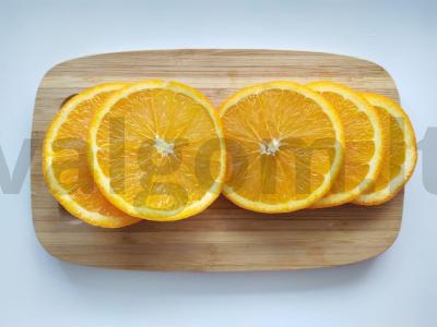 Kvapnus triušis keptas apelsinuose Žingsnis 1