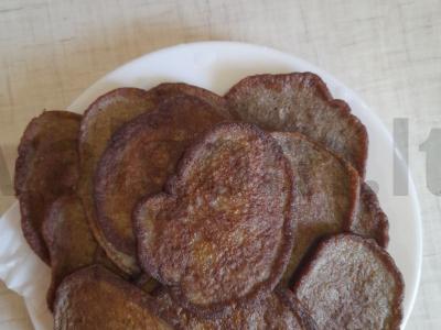 Kepeninė blynai su svogūnais ir česnaku pagrindine nuotrauka