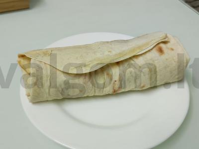 Sultinga šašlykinė su dešrelėmis ir daržovėmis pagrindine nuotrauka