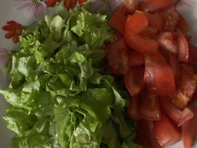 Salotos su midijomis ir pomidorais Žingsnis 1