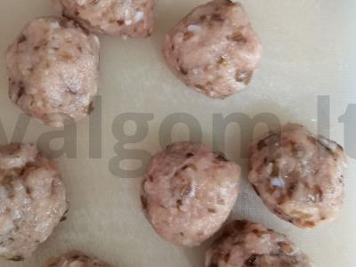 Grybų makaronai su meatballs Žingsnis 2