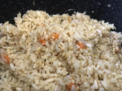 Namų plovas puode, paprastas pagrindine nuotrauka