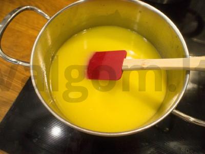 Eklerai su plakta grietinėle Žingsnis 2