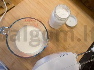 Eklerai su plakta grietinėle Žingsnis 10