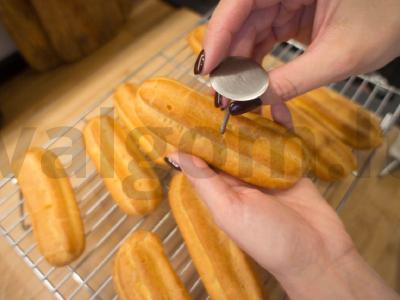 Eklerai su plakta grietinėle Žingsnis 12