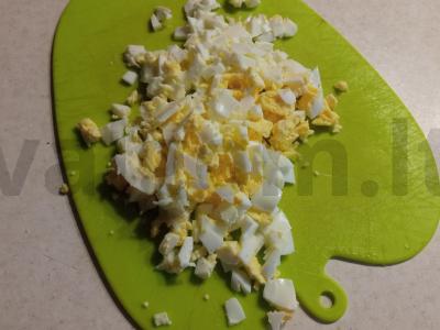 Salotos su ananasais ir vištiena Žingsnis 3