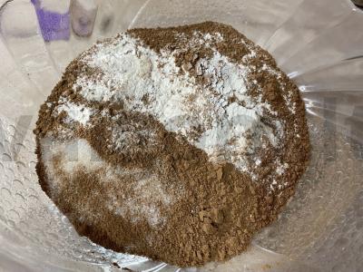 Browniai su ledais ir avietėmis Žingsnis 1