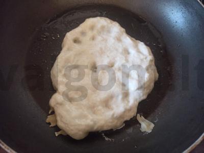 Kvietinė plokštainis su kiaušiniu ir krapais Žingsnis 3