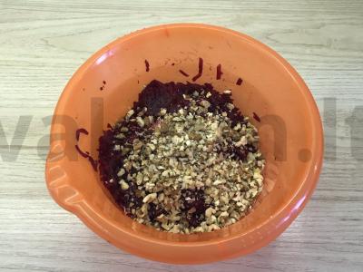 Burokėlių salotas per pasninką Žingsnis 3