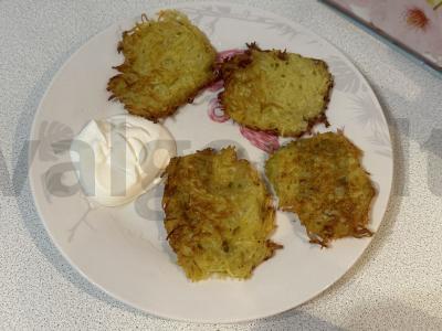 Bulviniai blynai pagal močiutės receptą pagrindine nuotrauka