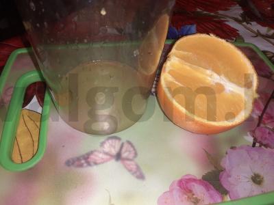 Kokteilis su rožiniu vynu ir apelsinų sultimis Žingsnis 1