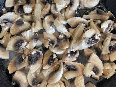 Makaronai su grybais ir paprika Žingsnis 1