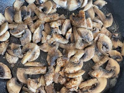 Makaronai su grybais ir paprika Žingsnis 2