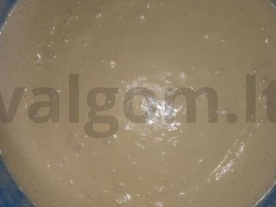 Uogų pyragas su citrinos sultimis Žingsnis 2