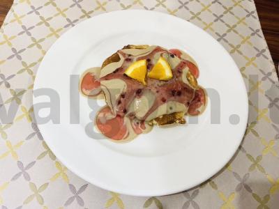 Blynai su sėlenomis, tahiniu ir aviečių uogiene pagrindine nuotrauka