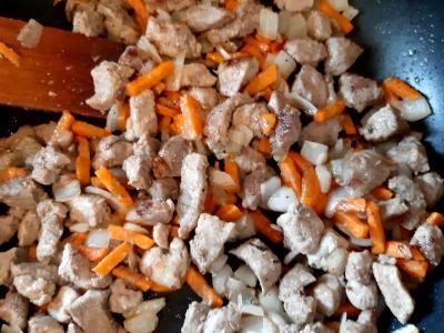 Paprastas kiaulienos plovas Žingsnis 6