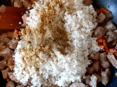 Paprastas kiaulienos plovas Žingsnis 8