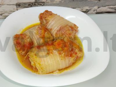 Pekino kopūstų golubcai pomidorų padaže pagrindine nuotrauka