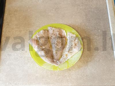 Ešerio filė su itališkais prieskoniais ir citrina orkaitėje Žingsnis 2