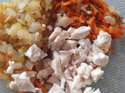 Salotas „Moteriškas kaprizas“ su vištienos filė ir raudonaisiais pupelėmis Žingsnis 3