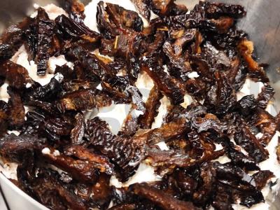 Švelnus salotas su džiovintais slyvomis Žingsnis 2