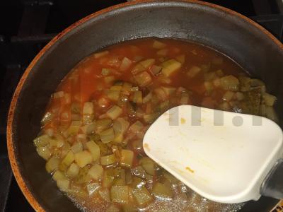 Šeimos raugintų agurkų sriuba Žingsnis 4