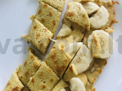 Avižų blynas su sūriu ir bananais pagrindine nuotrauka