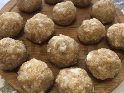 Žuvies kotletai pomidorų padaže Žingsnis 4