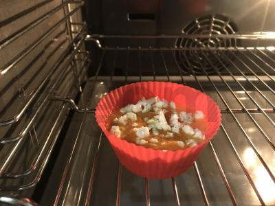 Originalus omletas pusryčiams su korėjietiška morkų salotomis ir sūriu Žingsnis 4