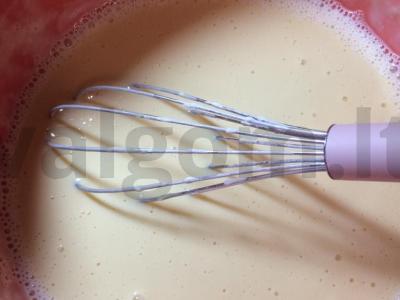 Kepamos blynai su medumi Žingsnis 2