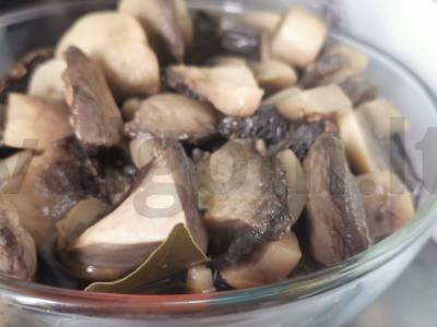 Greitai marinuoti pievagrybiai pagrindine nuotrauka