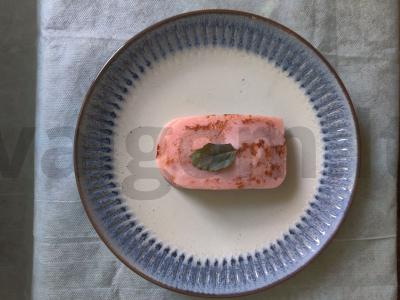 Kumpio sumuštinis su ožkų sūriu pagrindine nuotrauka