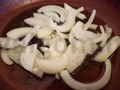 Aštrus vištienos kepenė su kriauše Žingsnis 1