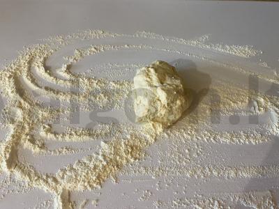 Oro pyragėliai su bulvėmis, svogūnais ir džiovintais česnakais Žingsnis 7