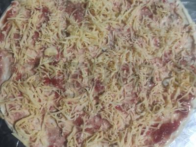 Patingėlių pica su sūrio kumpiu ir adžika Žingsnis 2