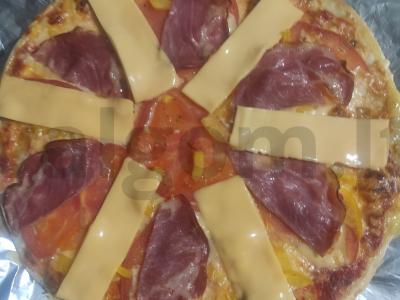 Patingėlių pica su sūrio kumpiu ir adžika Žingsnis 6