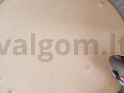 Uogų pyragas iš kvietinių miltų Žingsnis 2