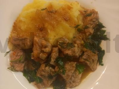 Troškinta kiauliena su adžika pagrindine nuotrauka