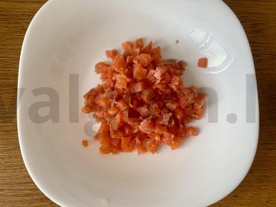 Tortilija su raudona žuvimi, varškės sūriu ir krapais Žingsnis 3