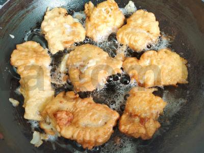 Baltoji žuvis kvietinių miltų tešloje Žingsnis 6