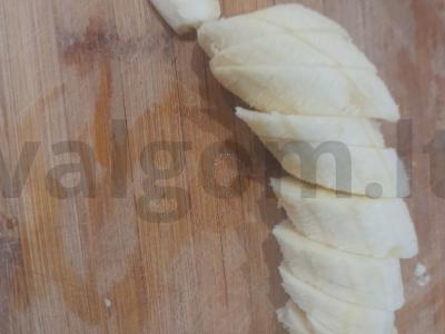 Originalus moliūgų sulčių, datulių ir bananų kokteilis Žingsnis 1