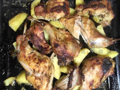 Kailinis triušis garstyčių marinate pagrindine nuotrauka