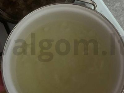 Daržovių sriuba su meatballs Žingsnis 3