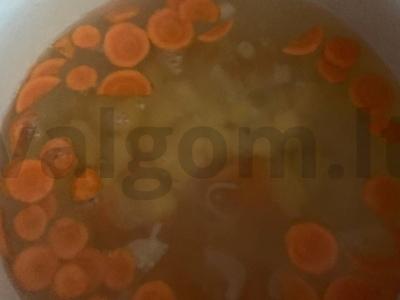 Daržovių sriuba su meatballs Žingsnis 4