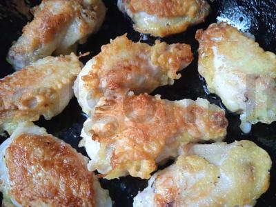 Vištienos sparneliai tešloje Žingsnis 4