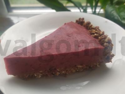 Be kepimo vyšnių tortas pagrindine nuotrauka