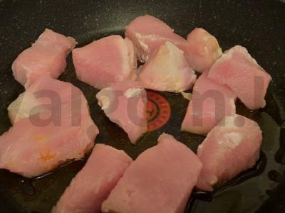 Kalakutiena garstyčių padaže Žingsnis 1