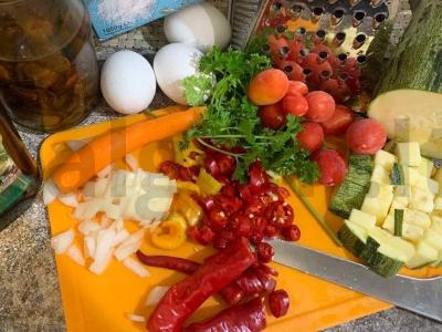 Daržovių omletas Žingsnis 1