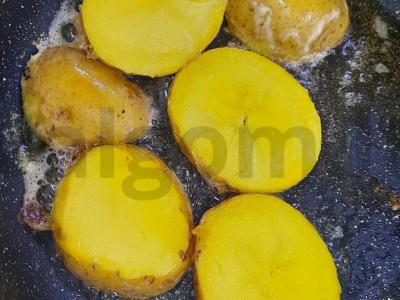 Virtos bulvės su akyte kaimiškai Žingsnis 3