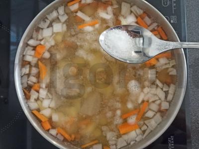 Bulvių sriuba su kiauliena Žingsnis 3